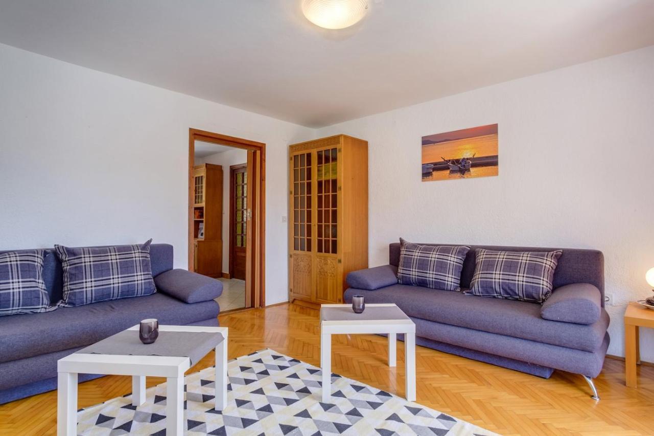 Apartmani Nadalina Veli Lošinj Eksteriør bilde