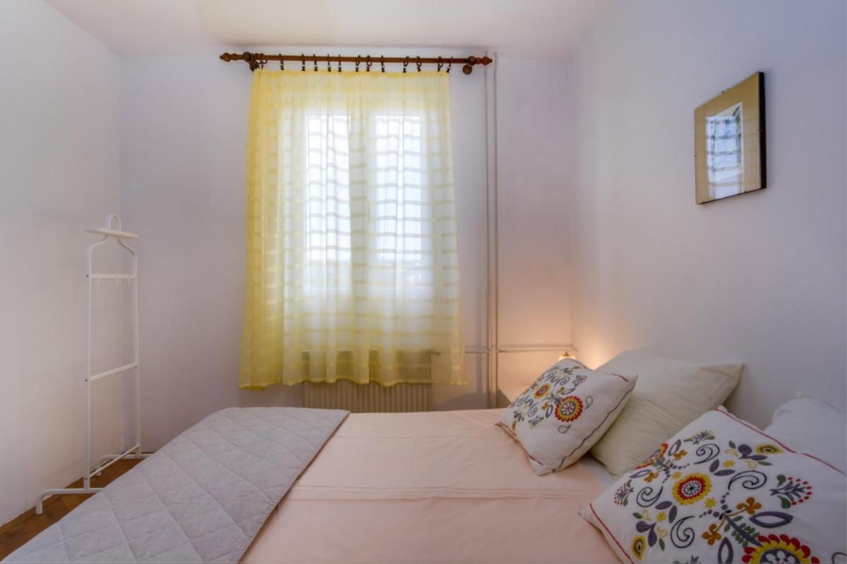 Apartmani Nadalina Veli Lošinj Eksteriør bilde