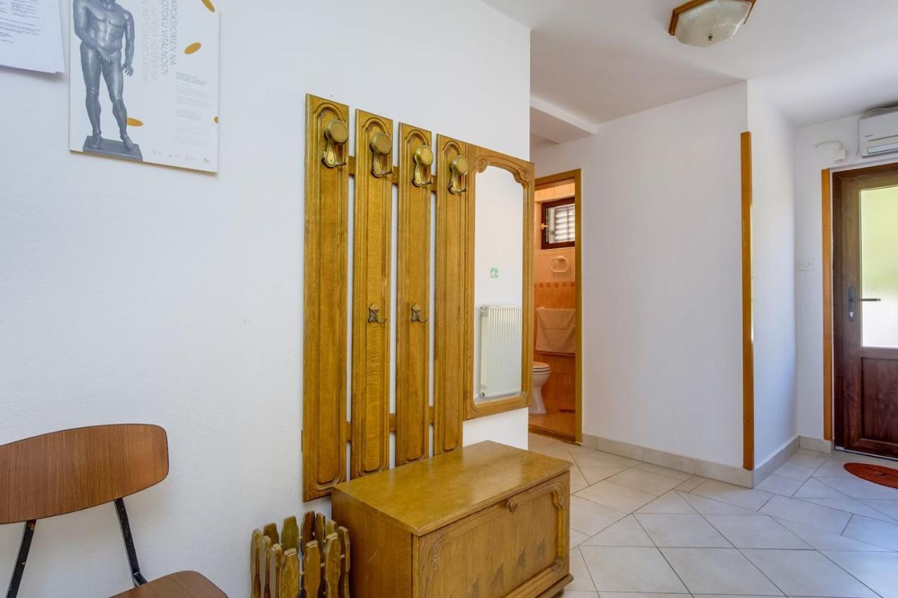 Apartmani Nadalina Veli Lošinj Eksteriør bilde