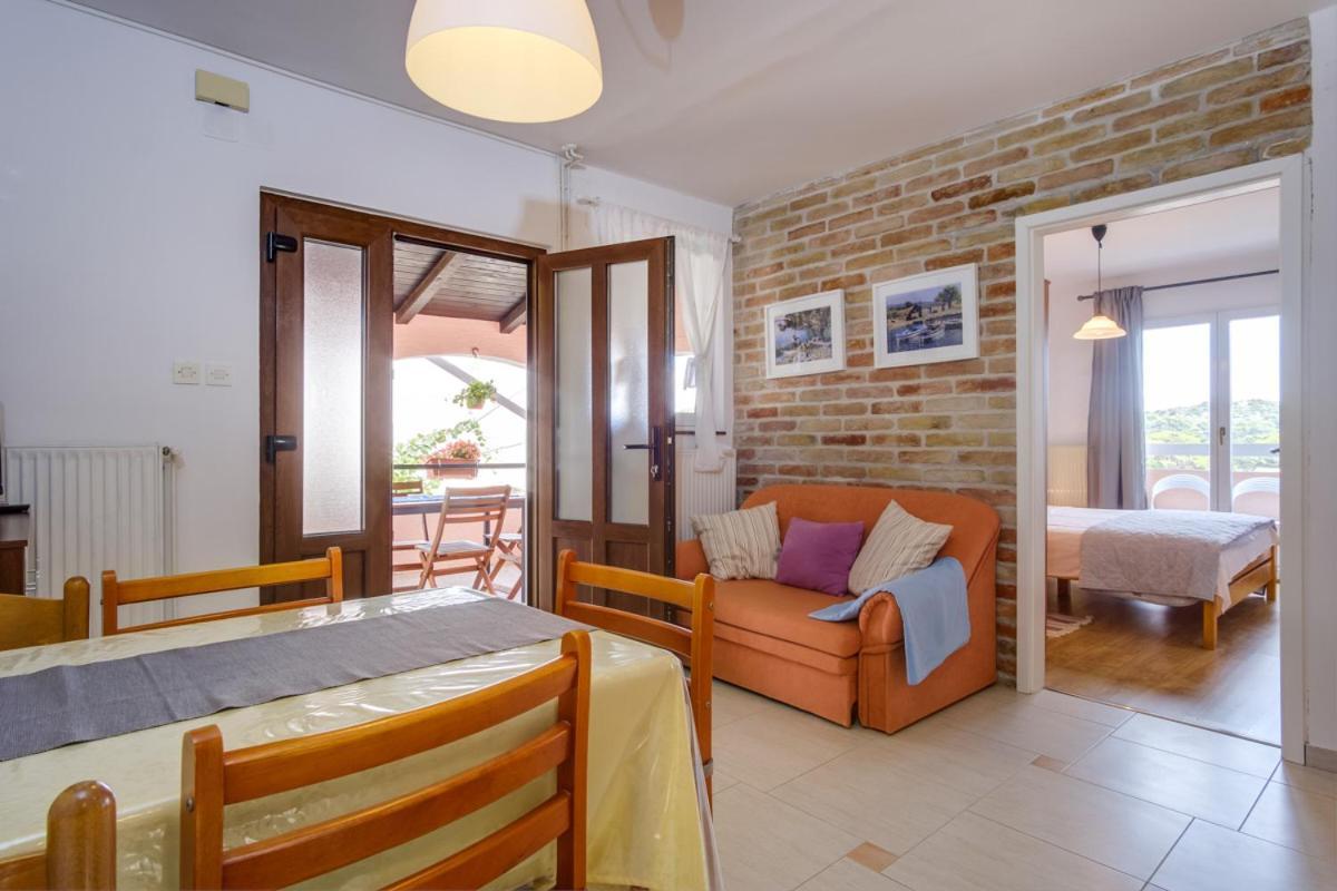 Apartmani Nadalina Veli Lošinj Eksteriør bilde