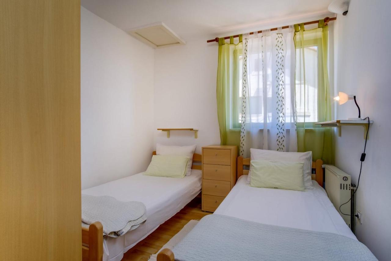 Apartmani Nadalina Veli Lošinj Eksteriør bilde