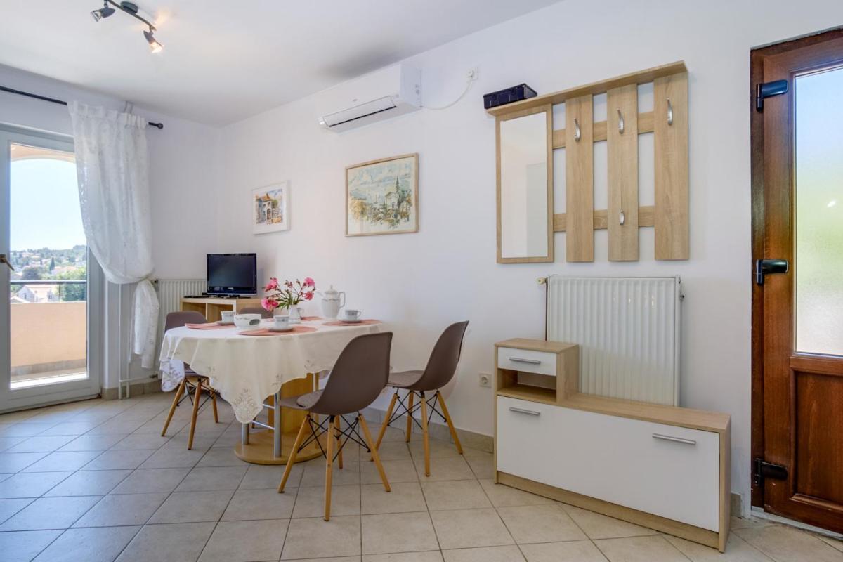 Apartmani Nadalina Veli Lošinj Eksteriør bilde