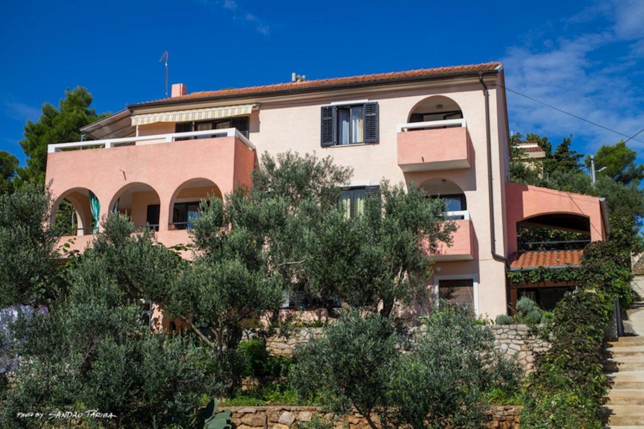 Apartmani Nadalina Veli Lošinj Eksteriør bilde