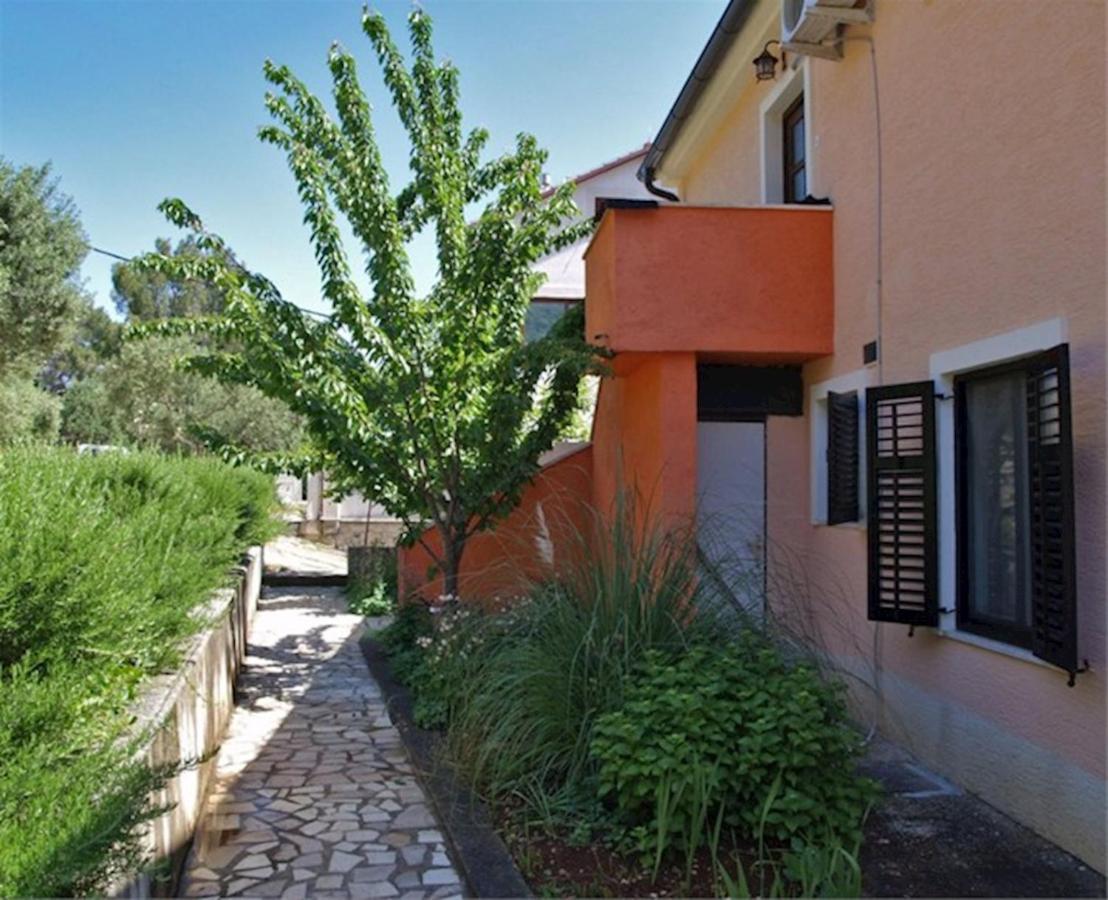 Apartmani Nadalina Veli Lošinj Eksteriør bilde