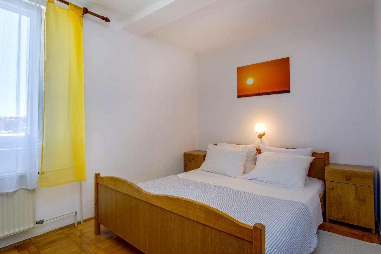 Apartmani Nadalina Veli Lošinj Eksteriør bilde