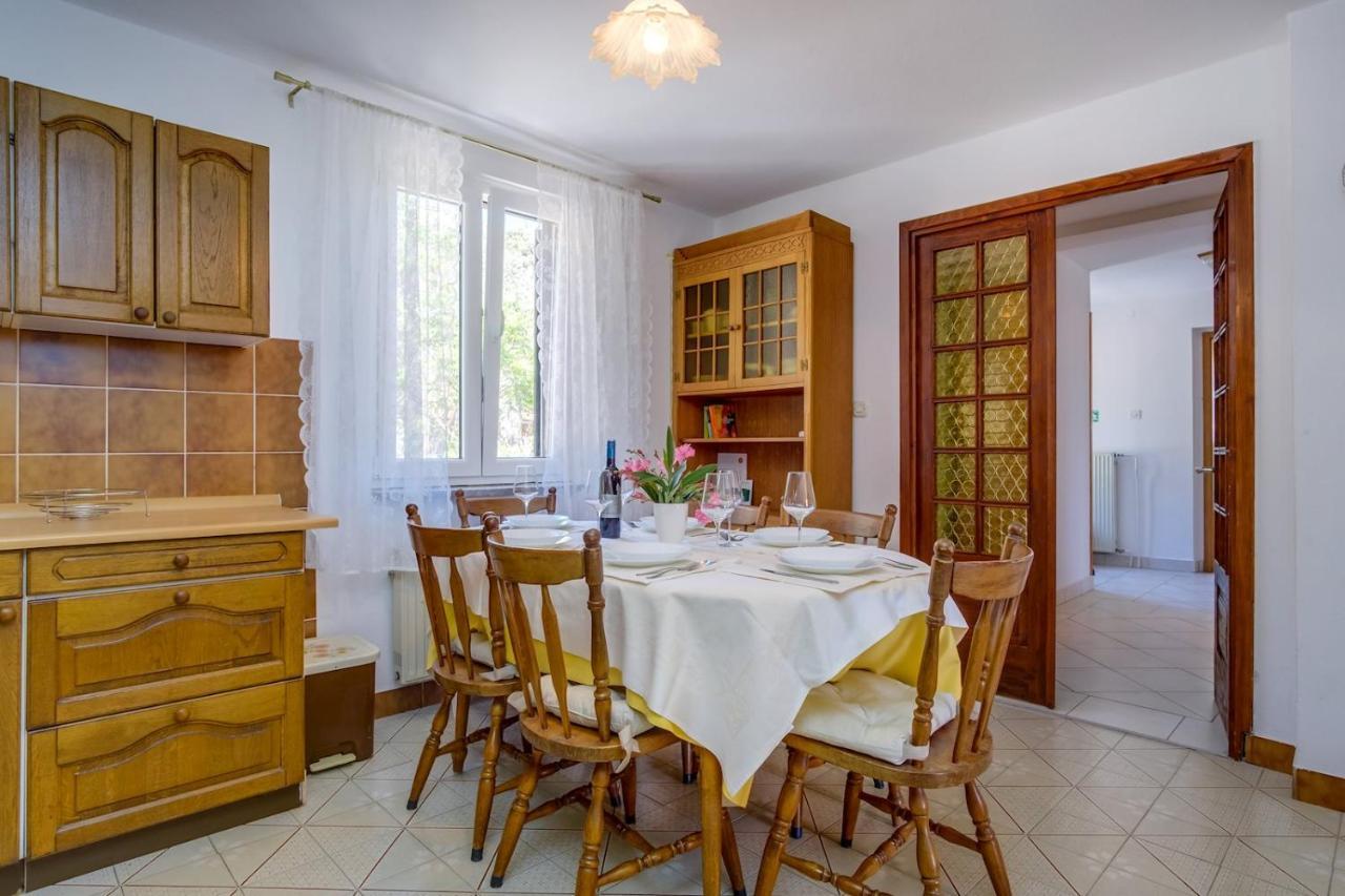 Apartmani Nadalina Veli Lošinj Eksteriør bilde