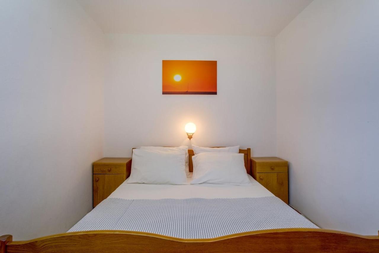 Apartmani Nadalina Veli Lošinj Eksteriør bilde