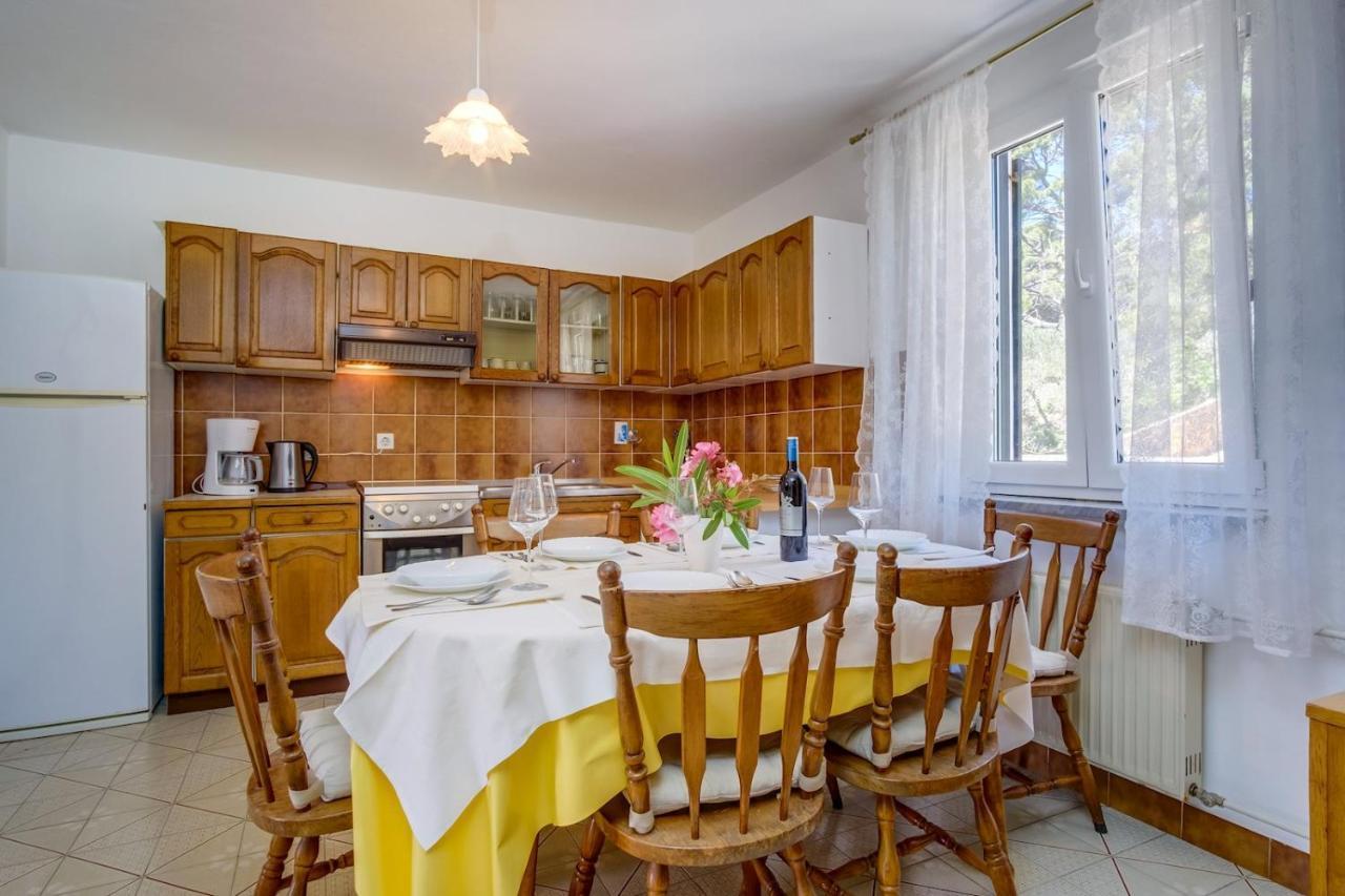 Apartmani Nadalina Veli Lošinj Eksteriør bilde